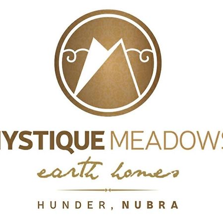 Mystique Meadows Earth Homes Hundar Εξωτερικό φωτογραφία